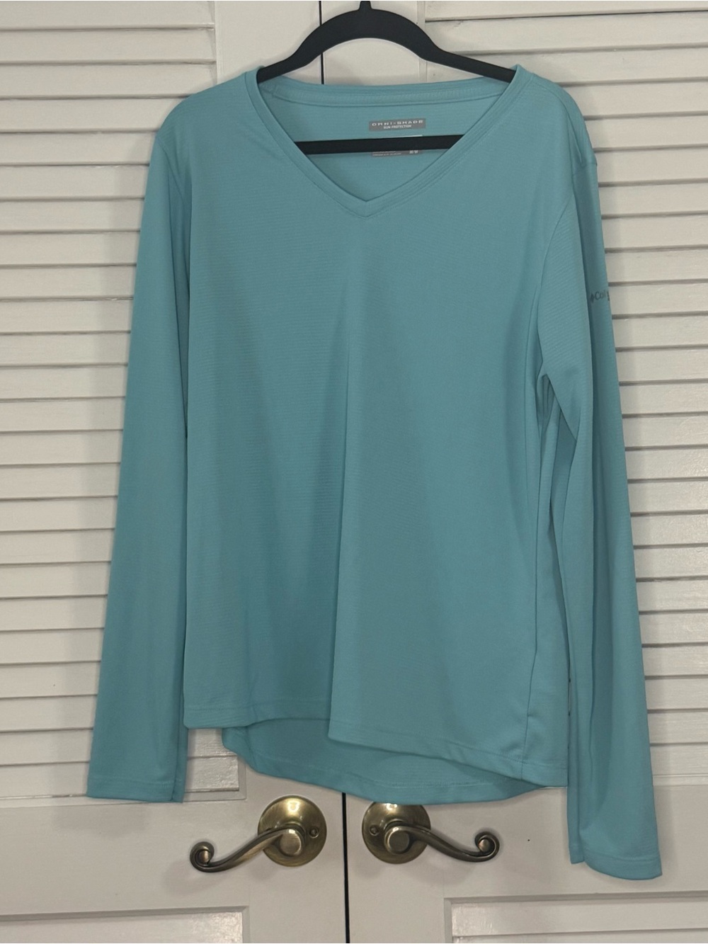 Columbia Women's Long Sleeve V-Neck Top - Aqua
